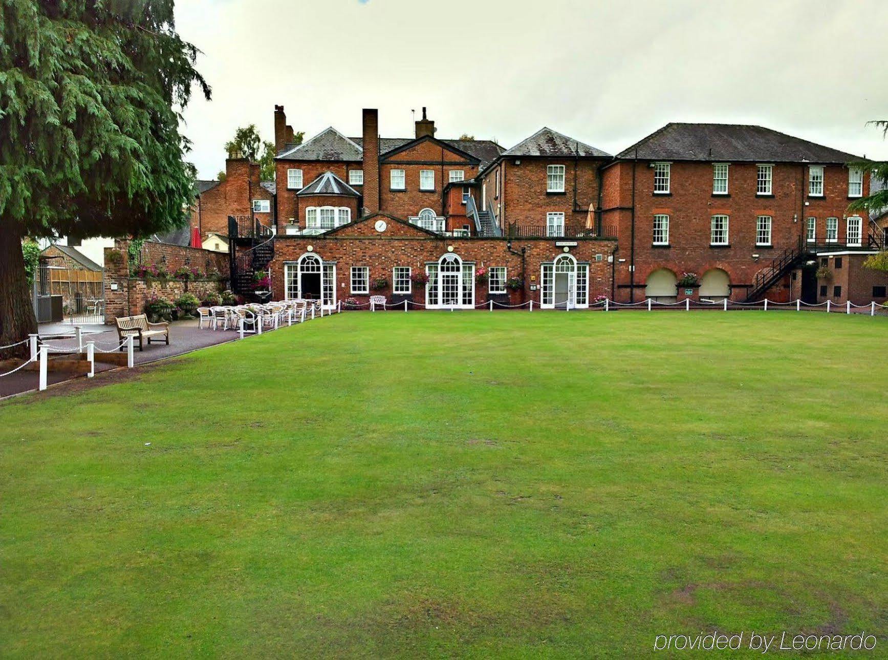 The Wynnstay Hotel, Oswestry, Shropshire Exterior foto